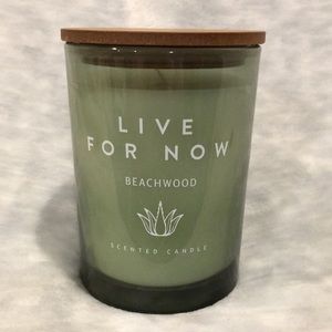 Glass Live For Now Scented Single Wick Home Decore Candle Beachwood 8.5oz NWT